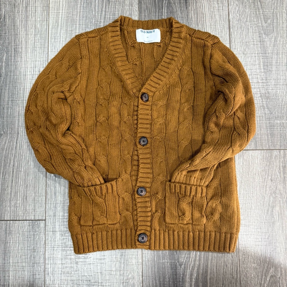 Old Navy kids 5T  Tan Cable Knit Cardigan
